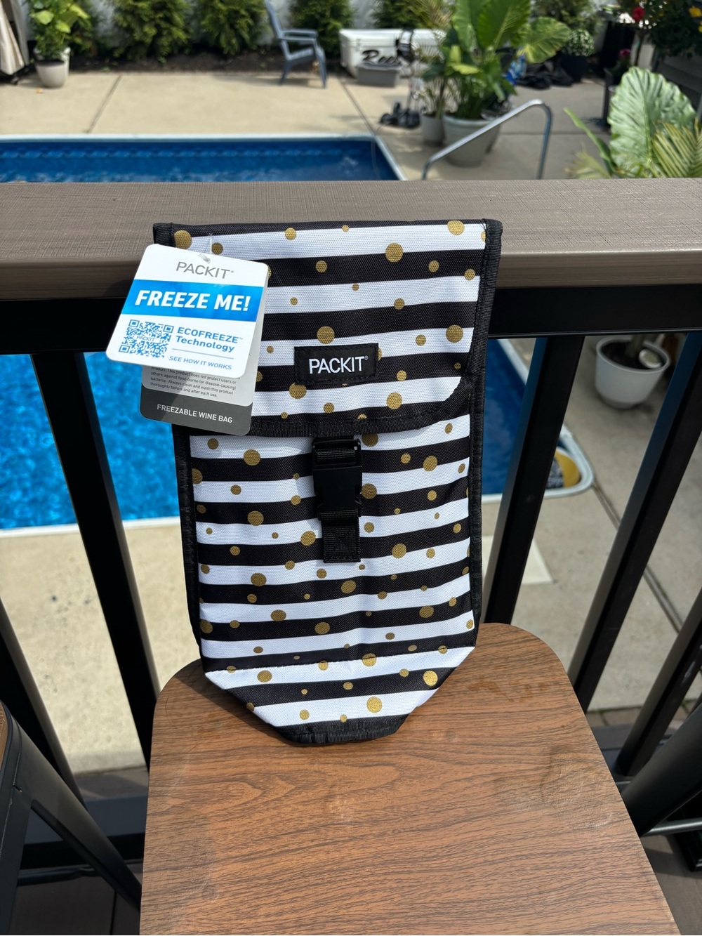 PackIt Freezeable Wine Bag - Black & White Stripes with Gold Dots NWT